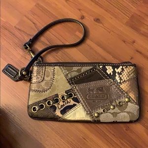 Wristlet